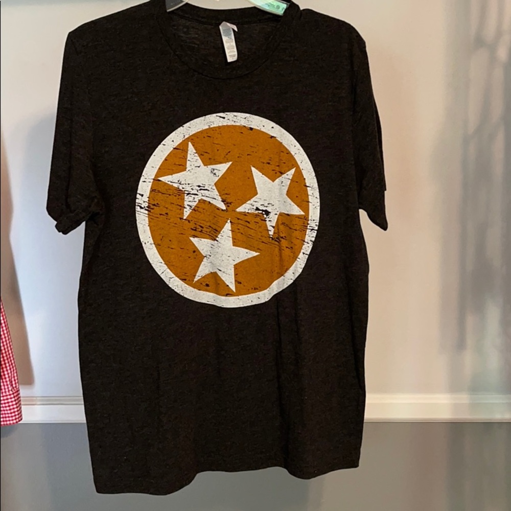 Men’s Tri-Star Grey Tee